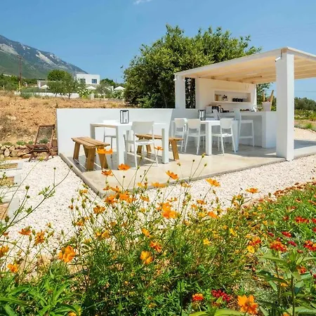Kefi Spitia Bed & Breakfast 3*