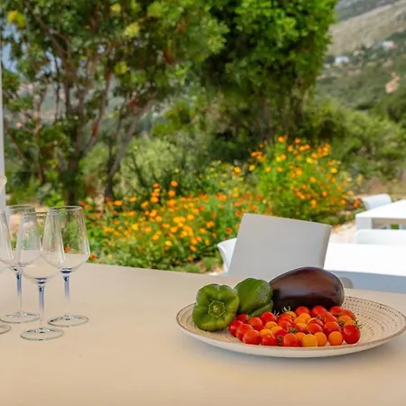 Kefi Spitia Simotáta